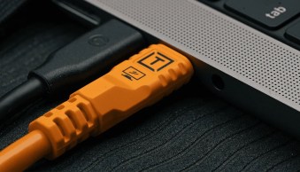 Why the TetherTools TetherPro Optima 10G Cable Series Is a Game-Changer for Tethered Photography